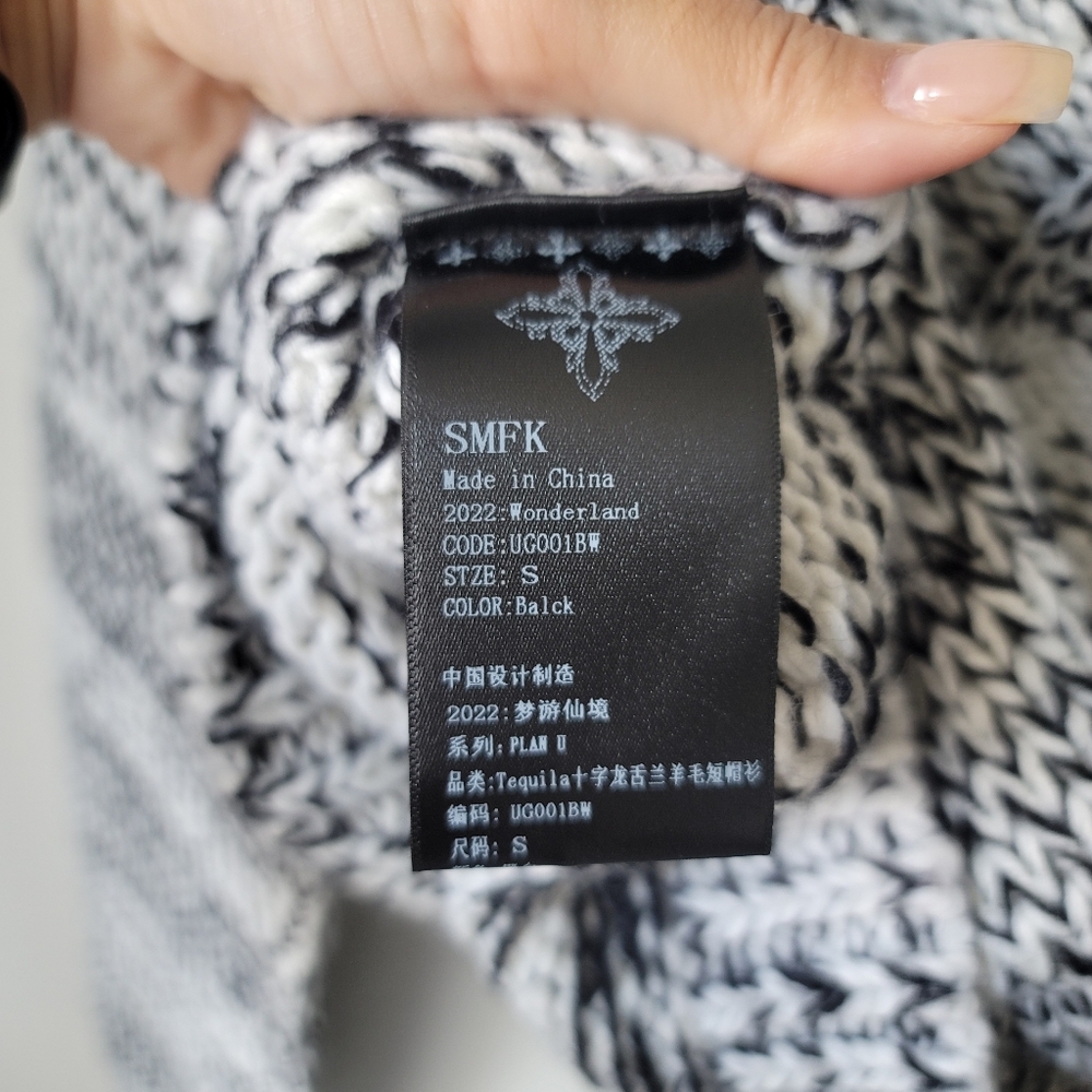 SMFK Tequila Cross Agave Knit Cropped Hoodie Size Small Color Black/White - Picture 9 of 11